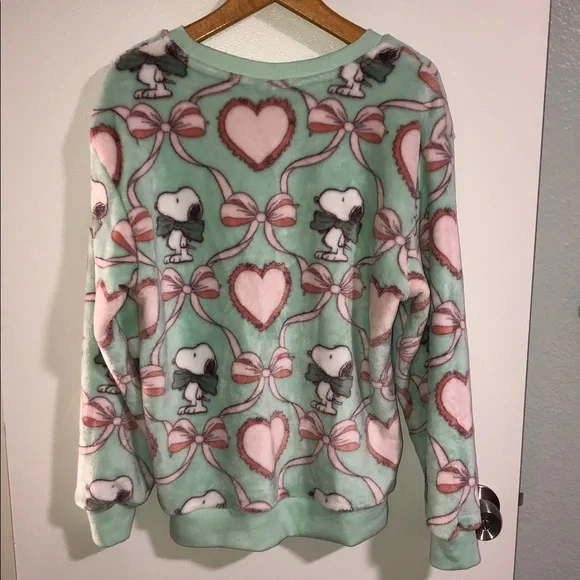 VALENTINE SNOOPY WOMEN’S SWEATHSHIRT - Picture 4 of 6